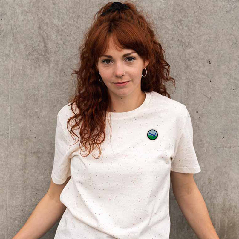 T-Shirt_Freisteller_Schwarz pt2_0036_2021-06-04-T-Shirt-Mandarine-Spitzhacke.jpg